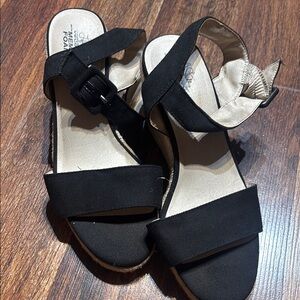 Life Stride memory foam Black Wedge Sandals  size 8